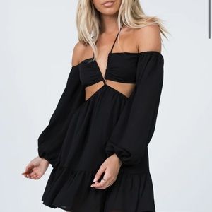 Worn a couple of times, very cute